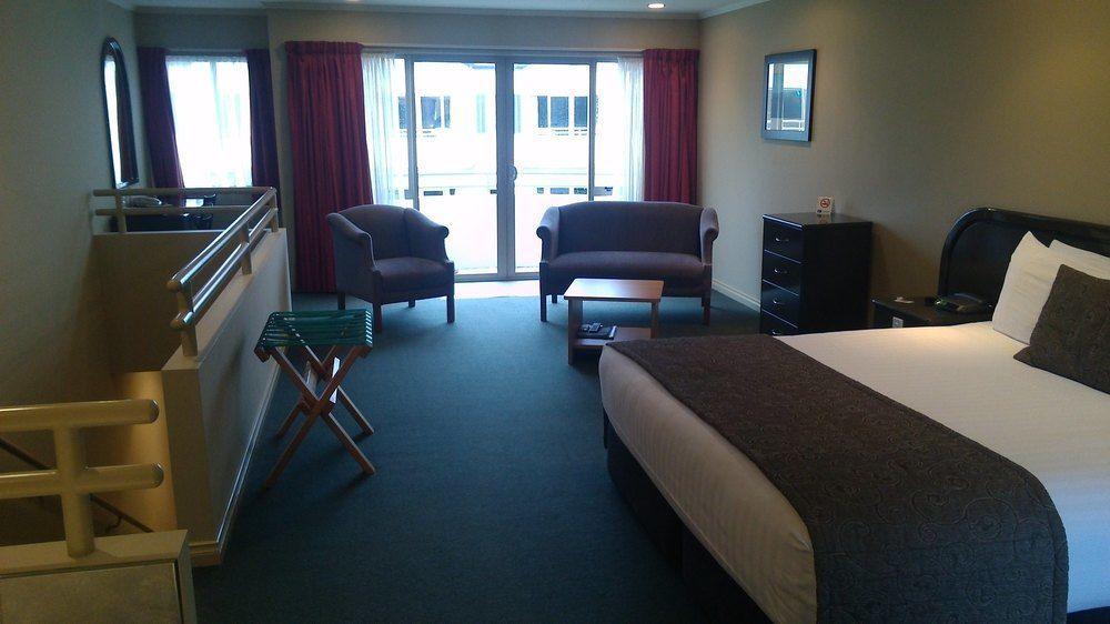 Cornwall Motor Lodge Palmerston North Ngoại thất bức ảnh