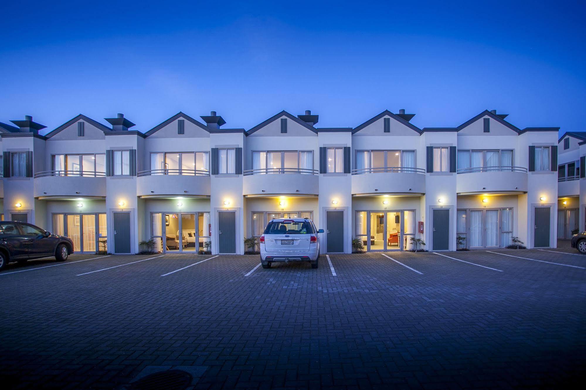 Cornwall Motor Lodge Palmerston North Ngoại thất bức ảnh