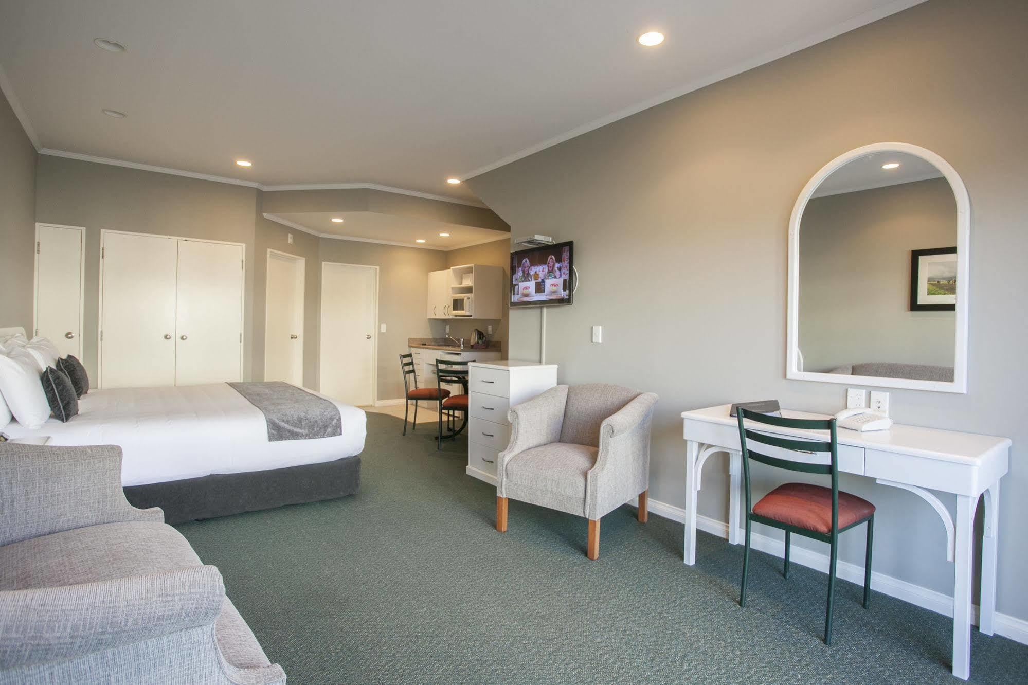 Cornwall Motor Lodge Palmerston North Ngoại thất bức ảnh